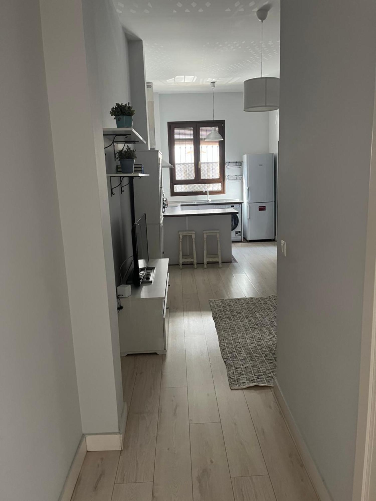 Traditional House In Triana Apartament