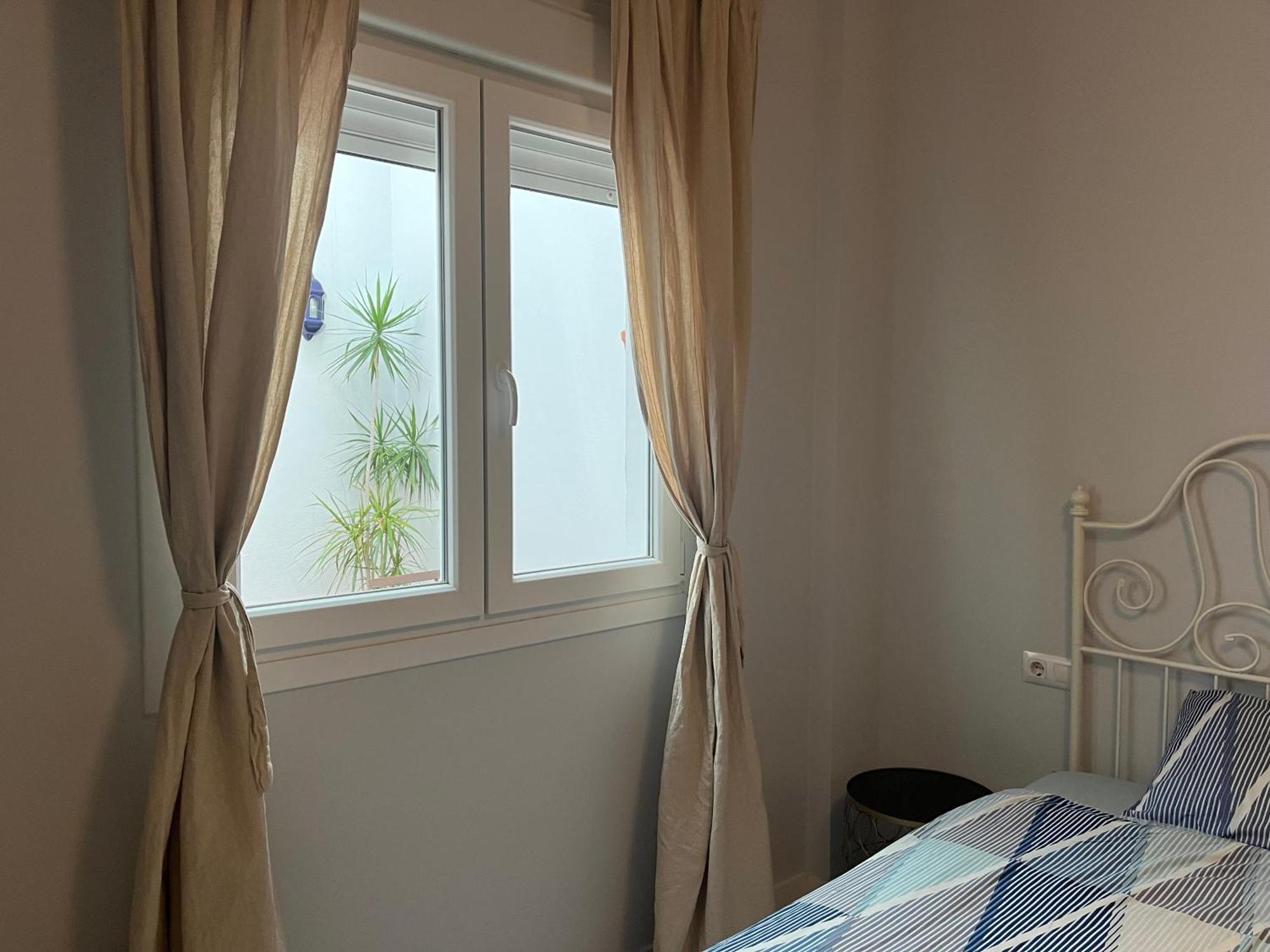 Traditional House In Triana Apartament